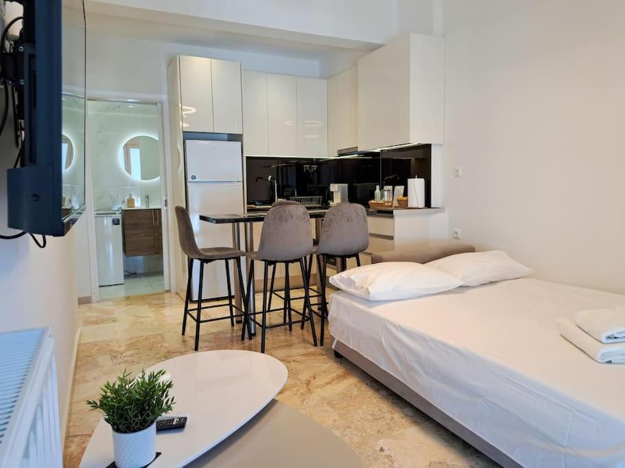 Luxury Suite Patras Luaran gambar